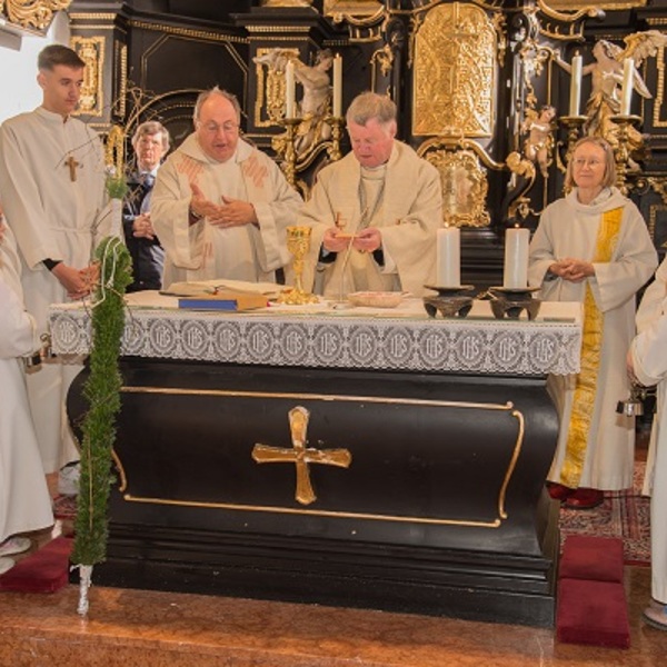 Festgottesdienst und Agape / © Pfarre Offenhausen_Manfred Andeßner Festgottesdienst und Agape